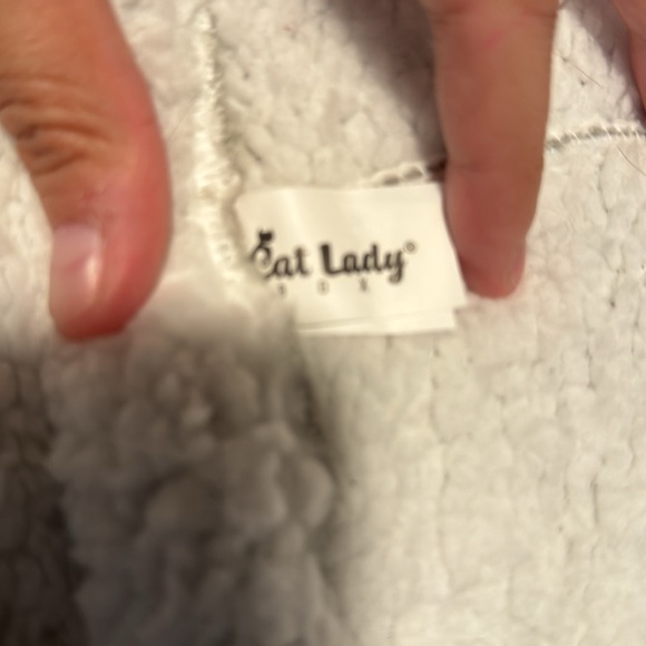 Cat Hood Sherpa Blanket - Picture 2 of 3